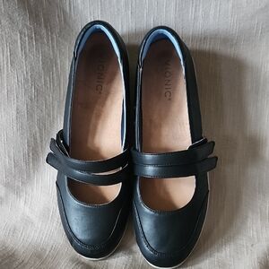 Vionic Women's Black Double Strap Flats